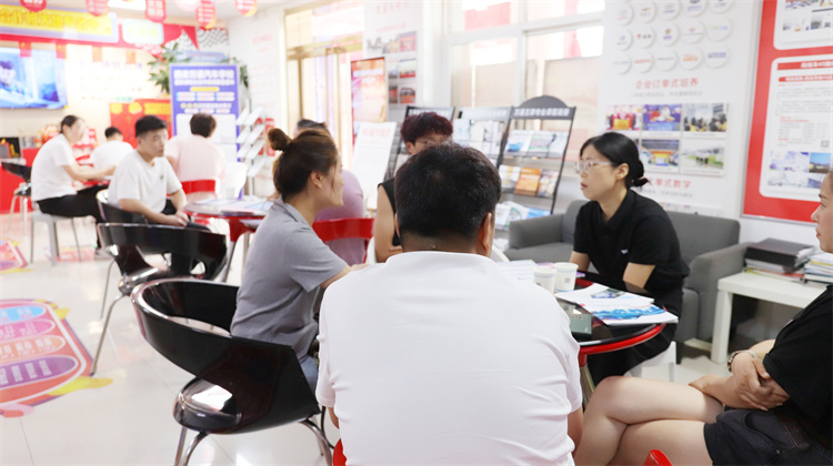 开学了，“我”对现在学校不满意，可以转学吗？