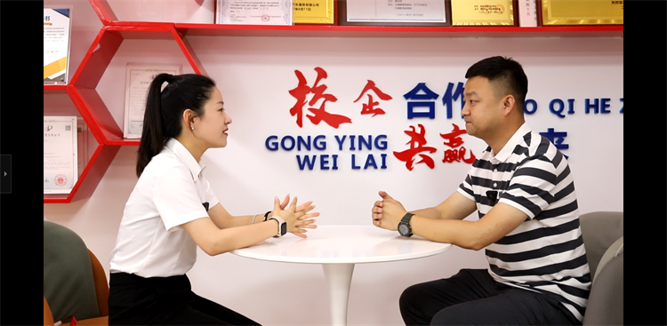 德邦汽车集团魏山先生走进西安万通汽车学校，共话技术学生职场竞争力与未来规划