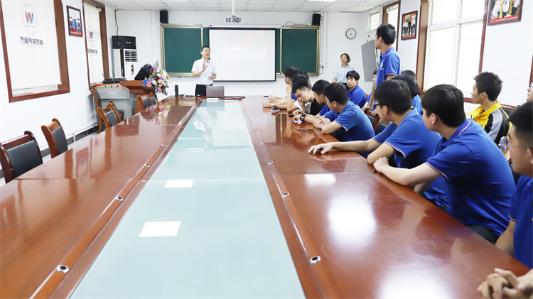 西安恒泰汽车专场招聘会在西安万通圆满举行