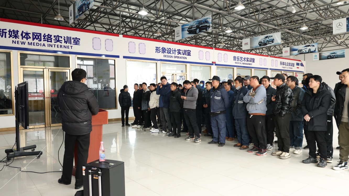 西安万通汽车学校中建安装焊接专场招聘会圆满落幕，校企合作再谱新篇