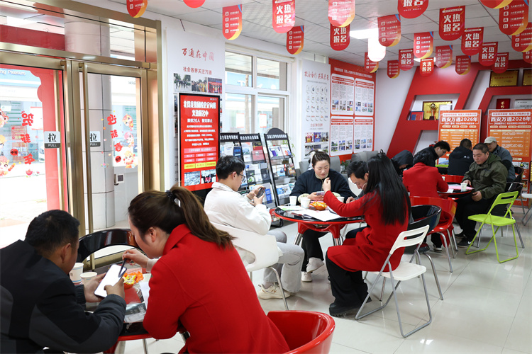 同样是学技术，他们为什么选择西安万通？