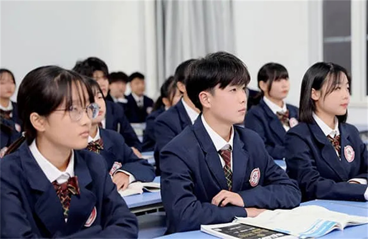 单招没考好？别慌！西安万通春招末班车，给孩子另一条成才之路