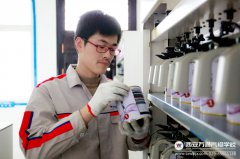 【校园之星】班主任的“左膀右臂”——徐日升