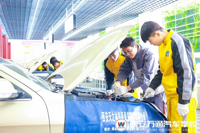 高中生学汽修技术就业前景好