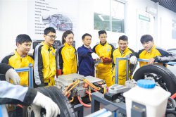 汽修学校一般学费多少，汽修培训一般学习多久
