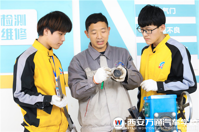 在汽修培训学校学汽修，学费多少钱？