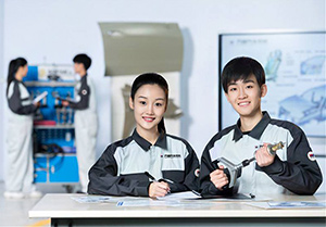 学汽修有没有学历限制？
