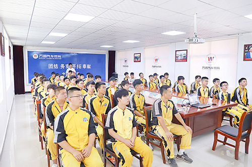 中职、高职和职高有什么区别，职高可以考大学吗？
