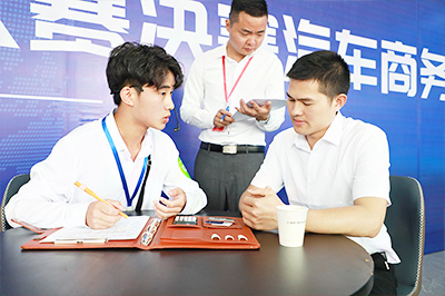 初中毕业学技术，西安公办职高和大专技工学校有哪些？
